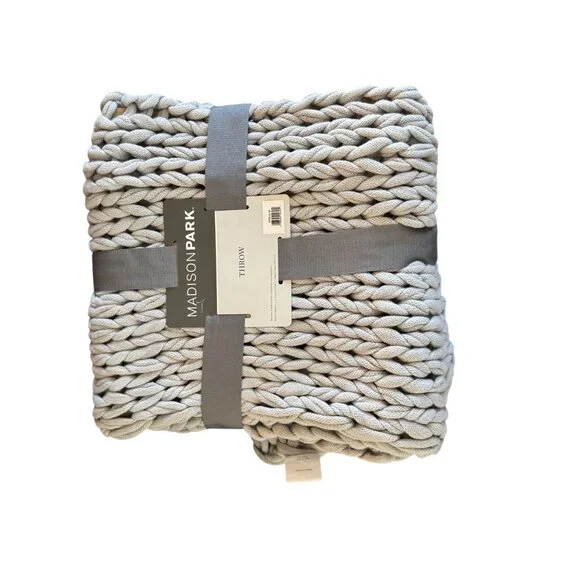Madison Park Chunky Knit Throw Blanket 50"x60" Grey 100% Acrylic Soft Cozy Home - Picture 6 of 8